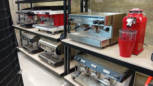 عکس مرکز تخصصی قهوه کروژ