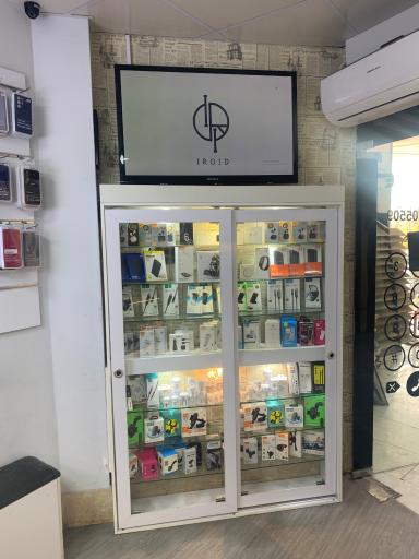 موبایل آیروید 