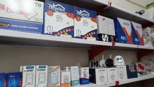 عکس دوربین مداربسته و دزدگیر اماکن دی