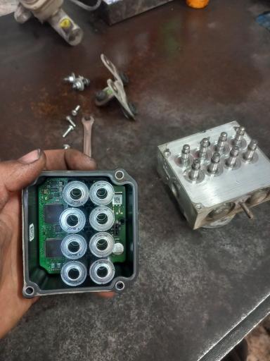 عکس کلینیک تخصصی مستر ترمز