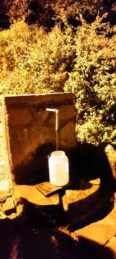 عکس چشمه سنگ شکن