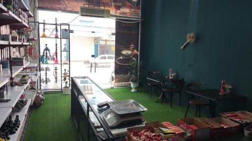 عکس کافه دخانیات بلوط