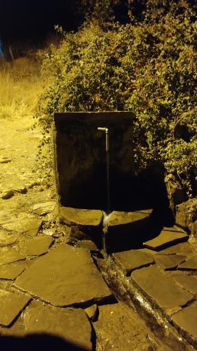 عکس چشمه سنگ شکن