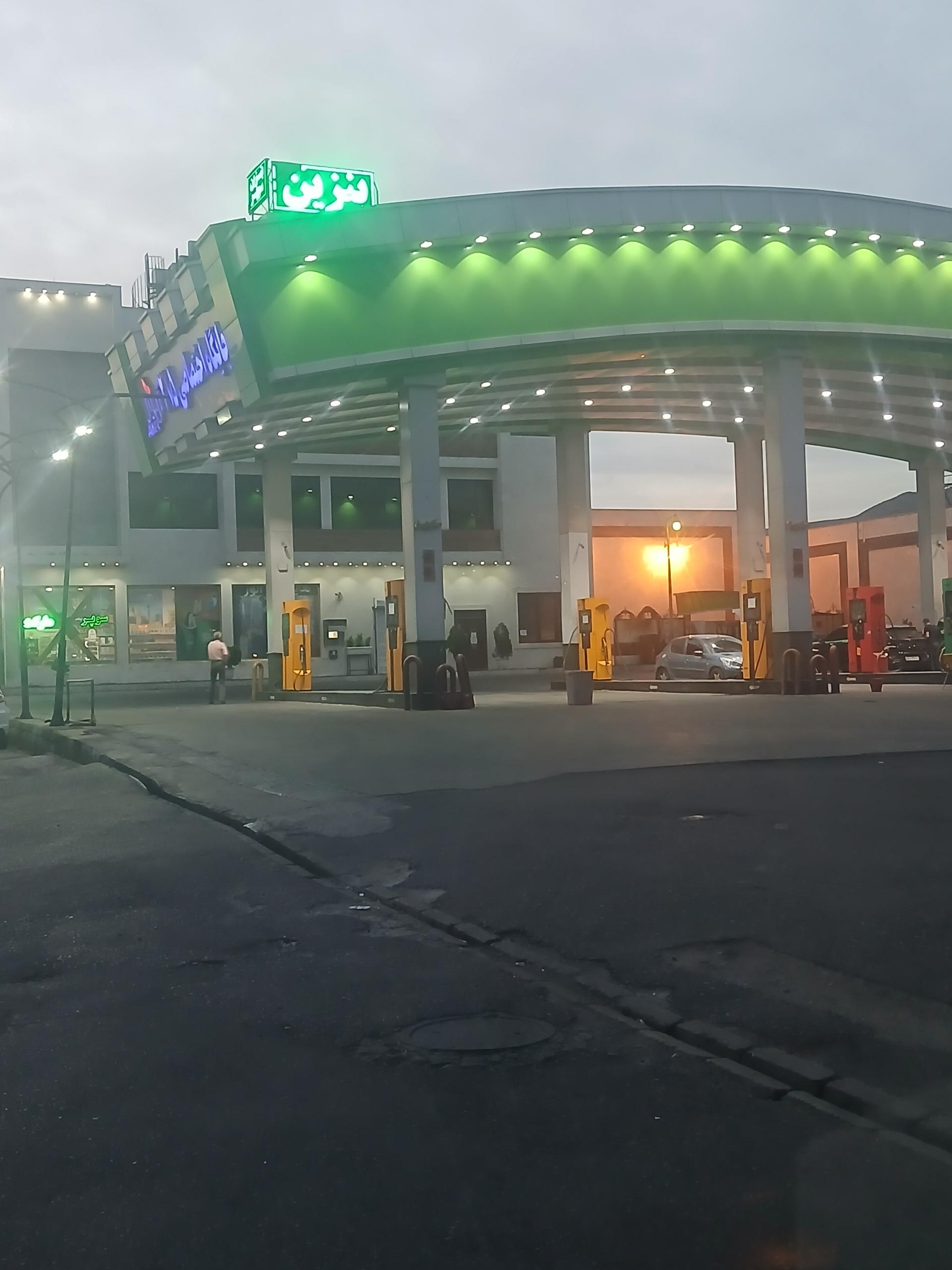 عکس پمپ بنزین و گازوئیل جایگاه 285