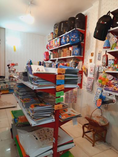 عکس لوازم‌التحریر روشنک