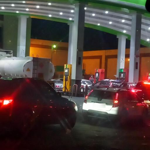 عکس پمپ بنزین و گازوئیل جایگاه 285