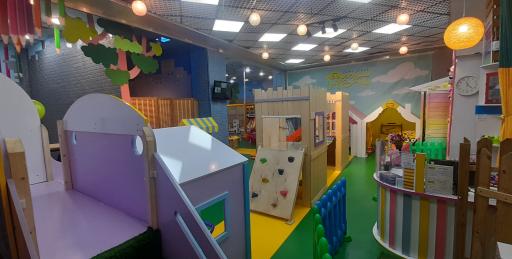 عکس سرزمین بازی