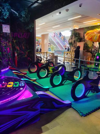 عکس لونا پارک شادی