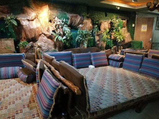 عکس سفره خانه سنتی مهتاب