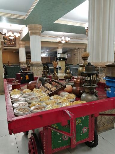 عکس سفره خانه سنتی مهتاب