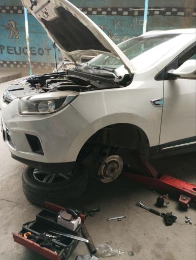 عکس تعمیرگاه ایمن خودرو (خلیلی)