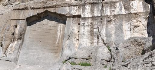 عکس نقش برجسته مهرداد دوم