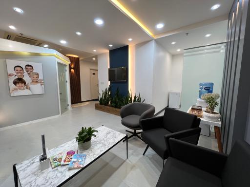 عکس دندانپزشکی دکتر زنجان خواه