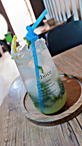 عکس کافه فست فود حس نو