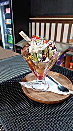 عکس کافه فست فود حس نو