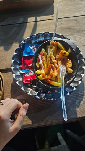 عکس کافه دهکده رامسر