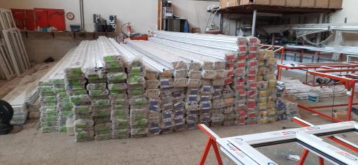 عکس پنجره دو جداره گروه صنعتی تان تک