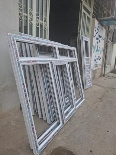 عکس درب و پنجره دوجداره حاجیان