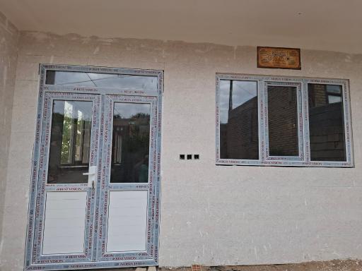 عکس درب و پنجره دوجداره حاجیان