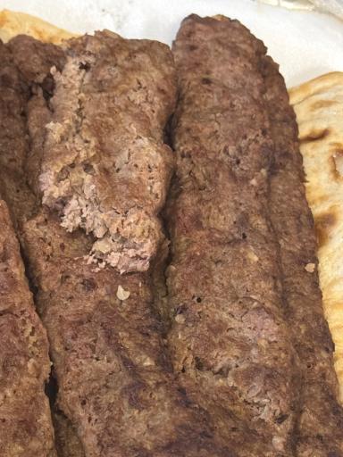 عکس کبابخانه حاج فضل الله گلپایگانی و پسران