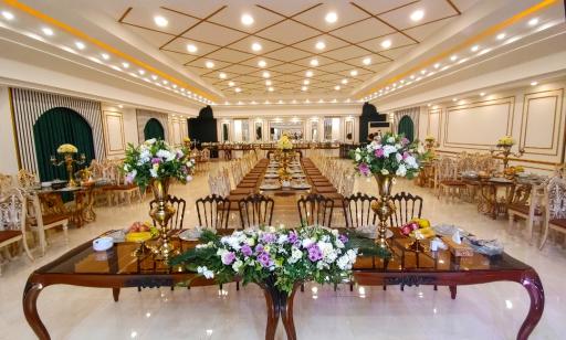 عکس باغ تالار تاج