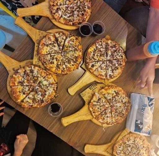 عکس پیتزا جزیره