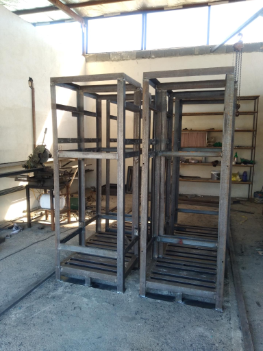 عکس آهنگری و جوش آرگون دقت