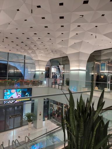 عکس مجتمع تجاری کوه نور