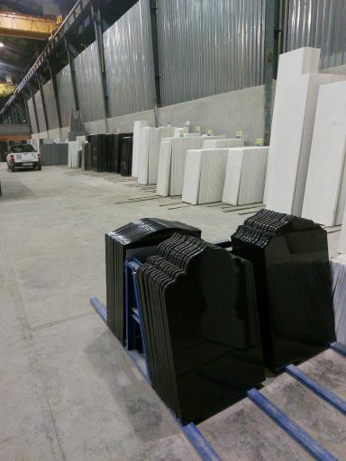 عکس فروشگاه سنگ مزار و لوازم آچارسنگ