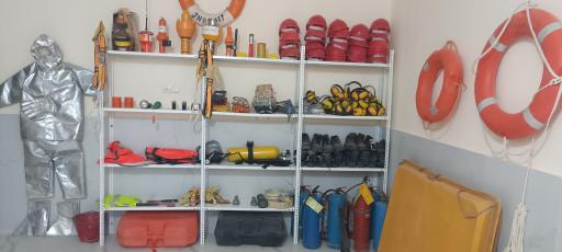 عکس مرکز آموزش دریانوردی  احسان بندر طلایی