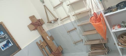 عکس مرکز آموزش دریانوردی  احسان بندر طلایی