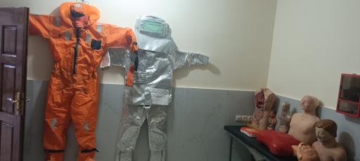 عکس مرکز آموزش دریانوردی  احسان بندر طلایی