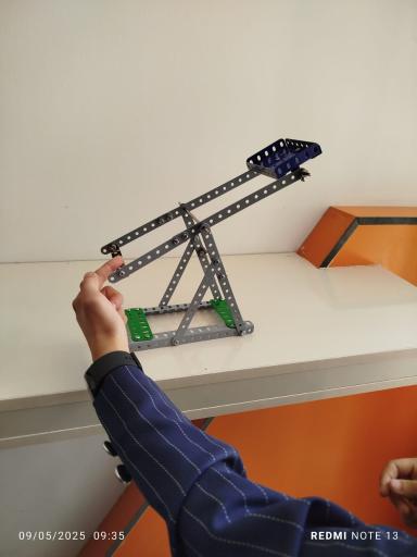 عکس آموزشگاه آریانا ربات یزد