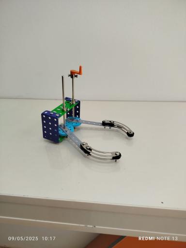 عکس آموزشگاه آریانا ربات یزد