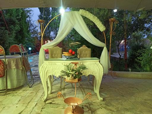 عکس ظروف کرایه قناتی