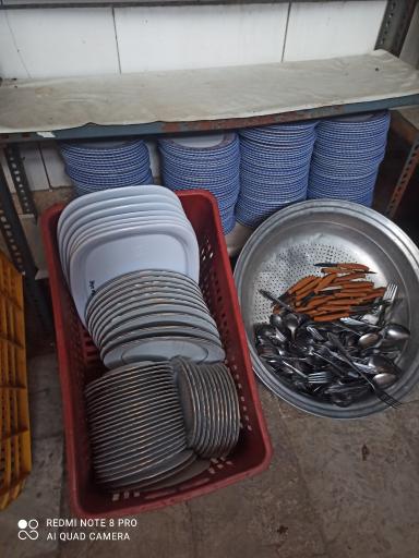 عکس ظروف کرایه قناتی