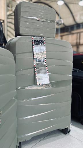 عکس چمدان و حوله سرای شیخانی