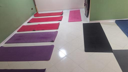 عکس باشگاه یوگا