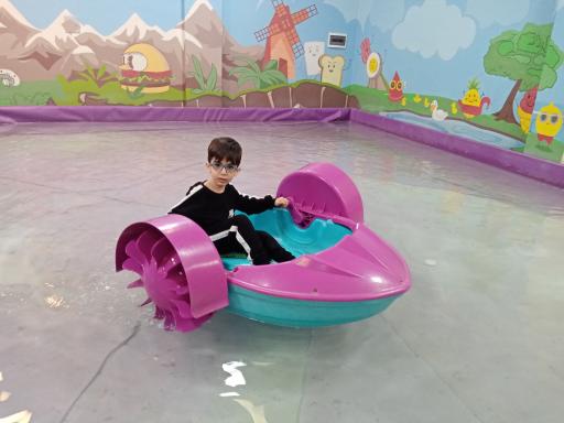 عکس مجتمع تجاری اداری مادر