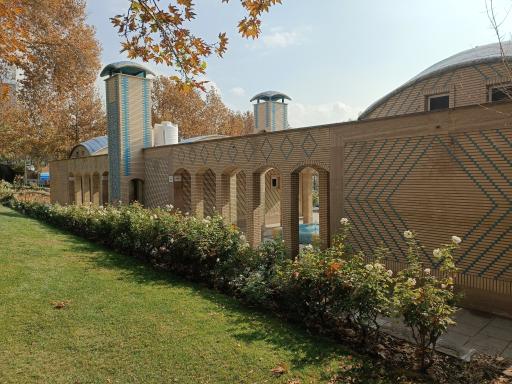 عکس نمازخانه و وضوخانه پارک