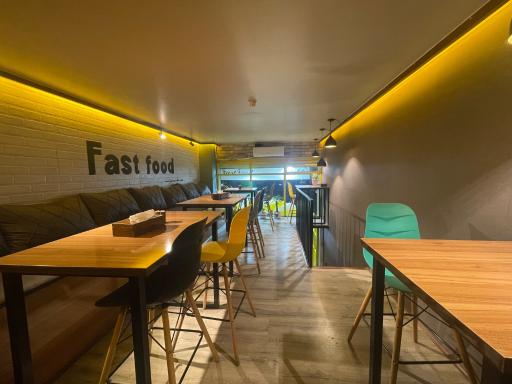 عکس خانه فست فود