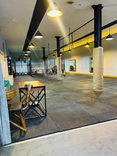 عکس باشگاه صادقیه (شهید عشریه)