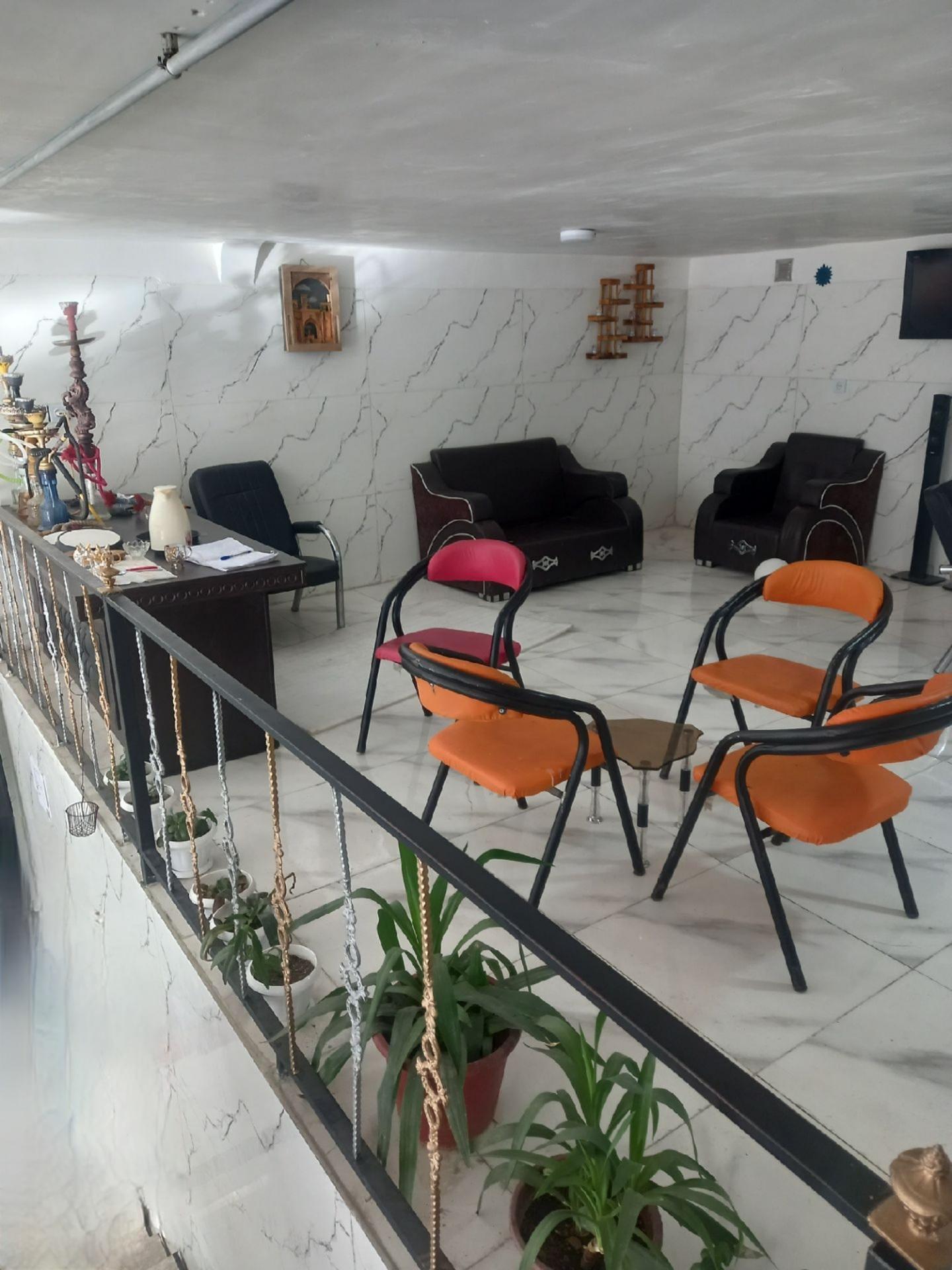عکس کافه کارواش گلادیاتور
