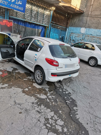 عکس تعمیرگاه برق انژکتور داود 