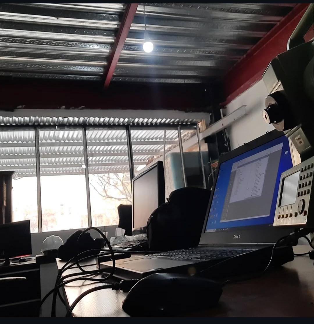 عکس گروه نقشه برداری مهندس تابنده