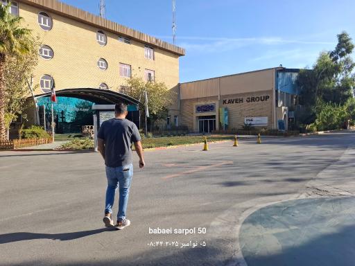 عکس کارخانه شیشه کاوه فلوت