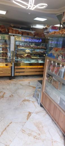 عکس نان و شیرینی معین