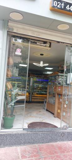 عکس نان و شیرینی معین