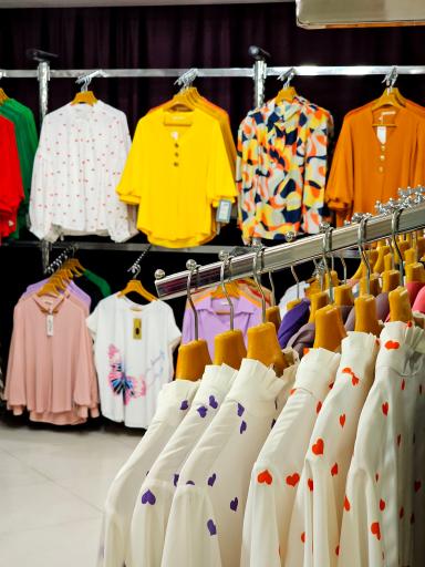 عکس دفتر مرکزی حجاب نفیس