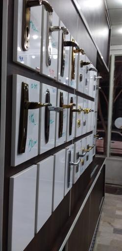 عکس فروشگاه قفل و دستگیره هاشمی